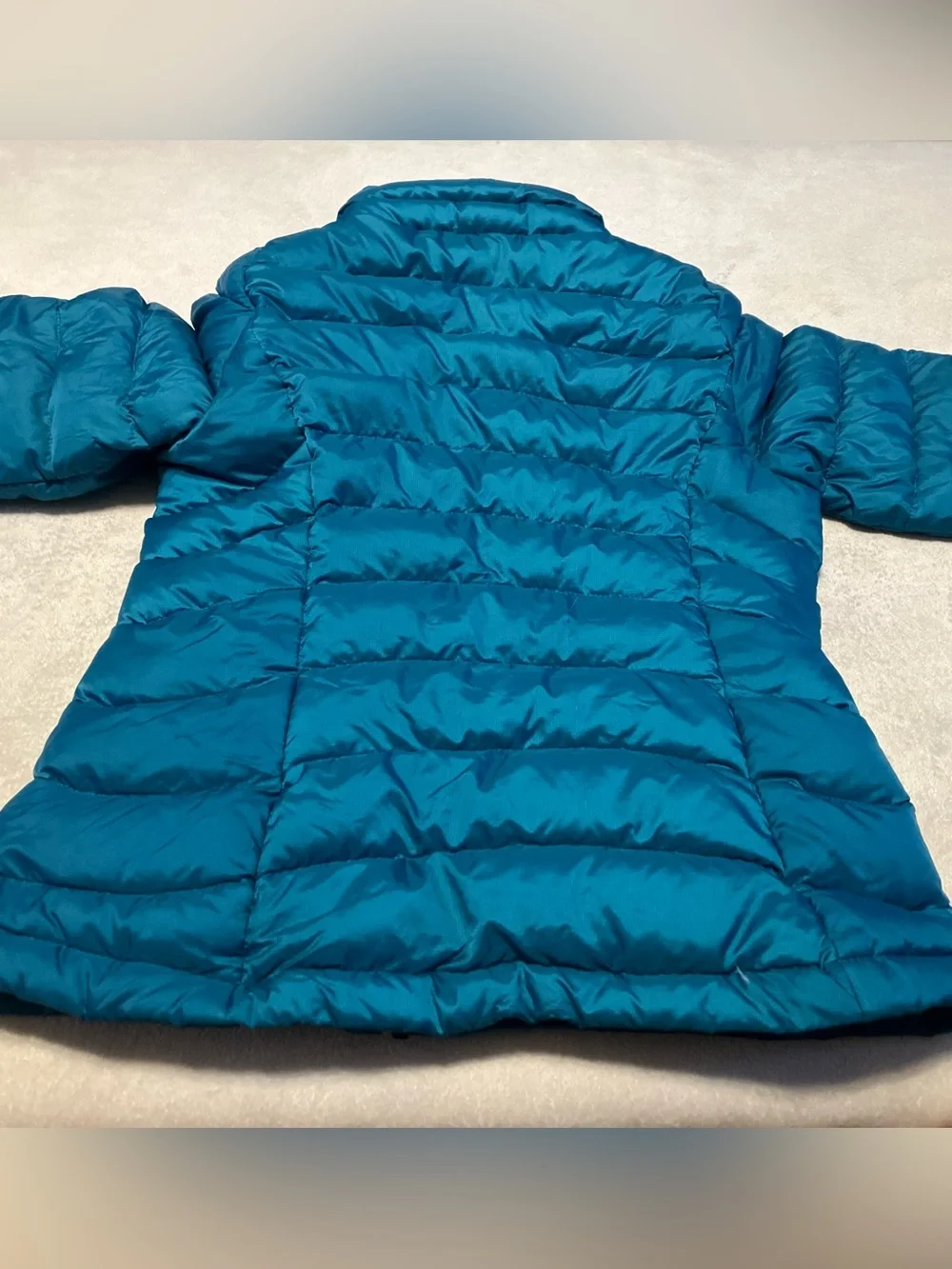 Patagonia Kids' Teal Down Jacket - Picture 4 of 6